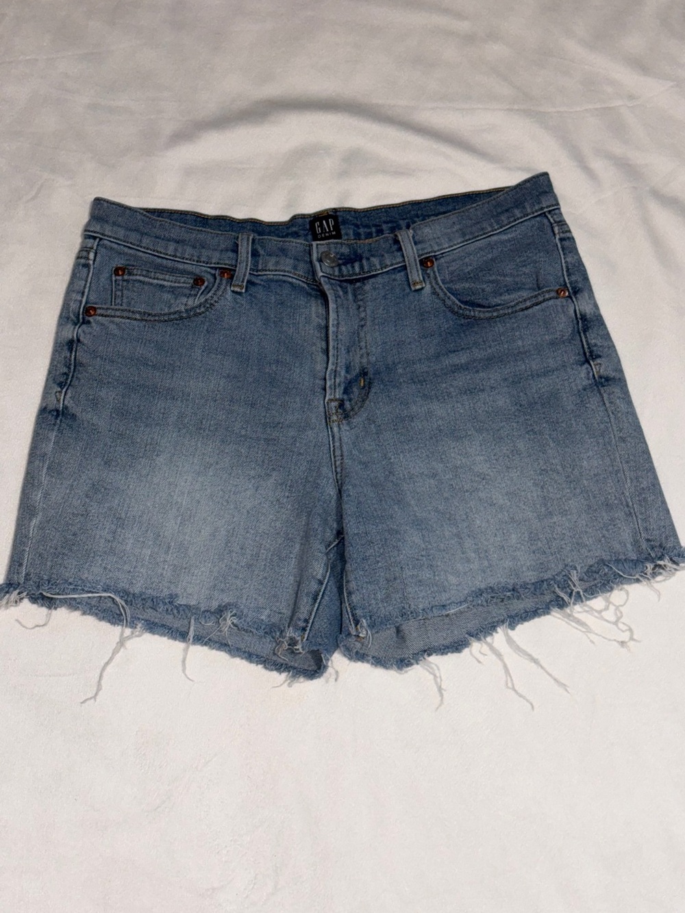 GAP Women's Light Blue Denim Cutoff Shorts - Size 29 (018)